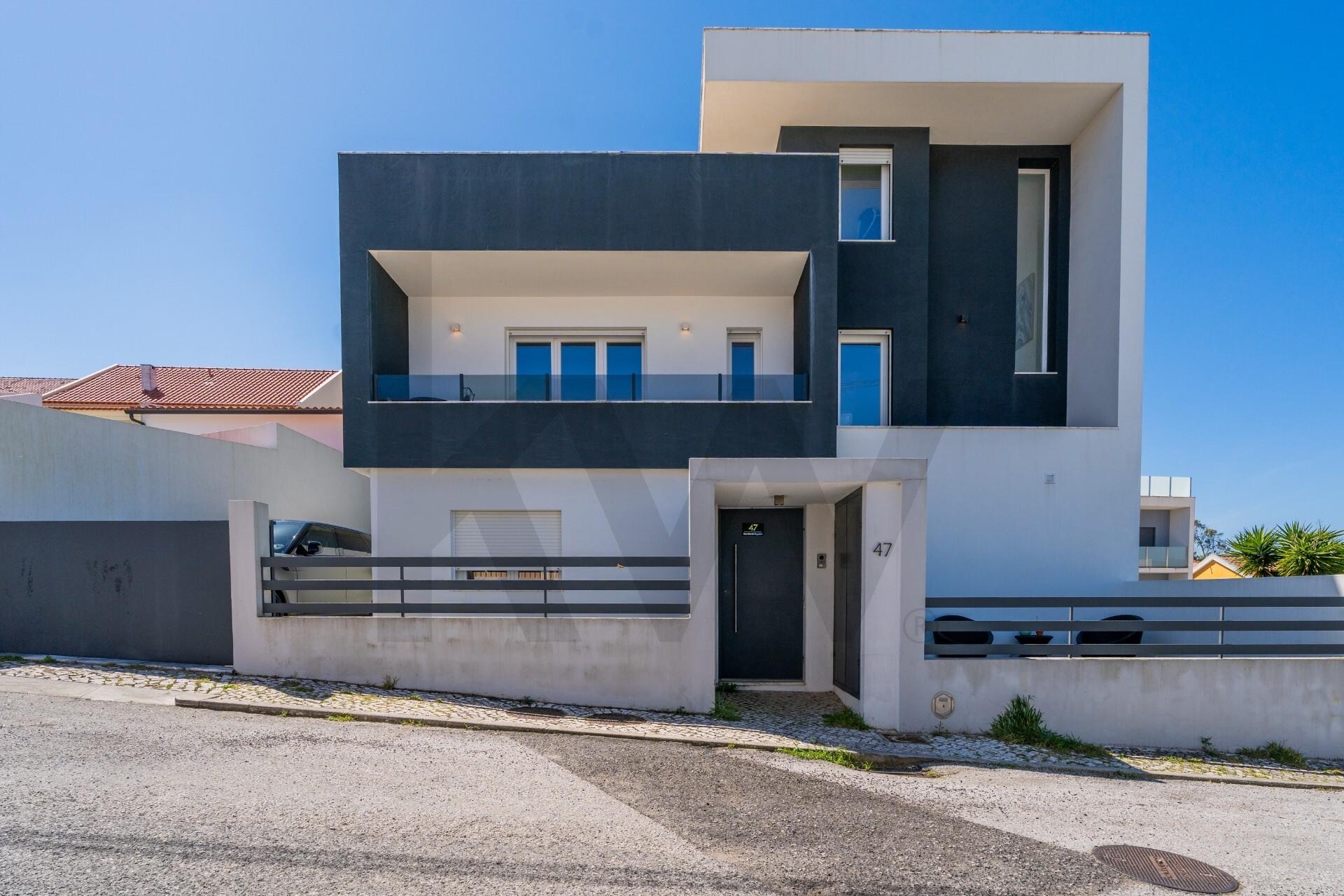 Moradia T3 — Odivelas, Lisboa