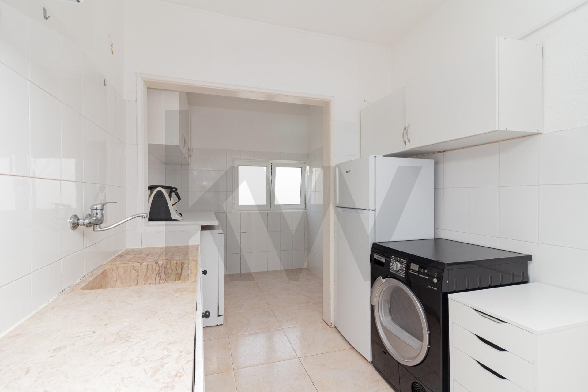 Apartamento T2 — Loures, Lisboa
